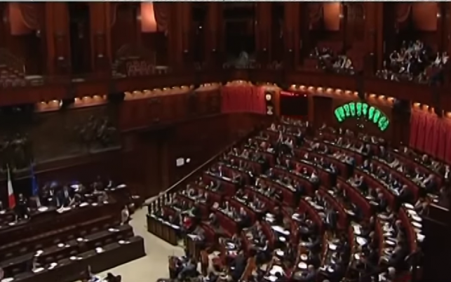 Parlamento-Italiano-Camera-696×402-2
